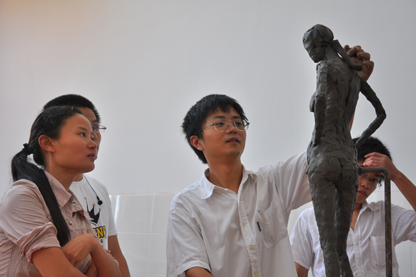 19 孟福伟 第十一届全国美展陶艺类金奖获得者.JPG